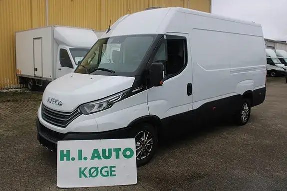 Iveco Daily 2022 photo 2