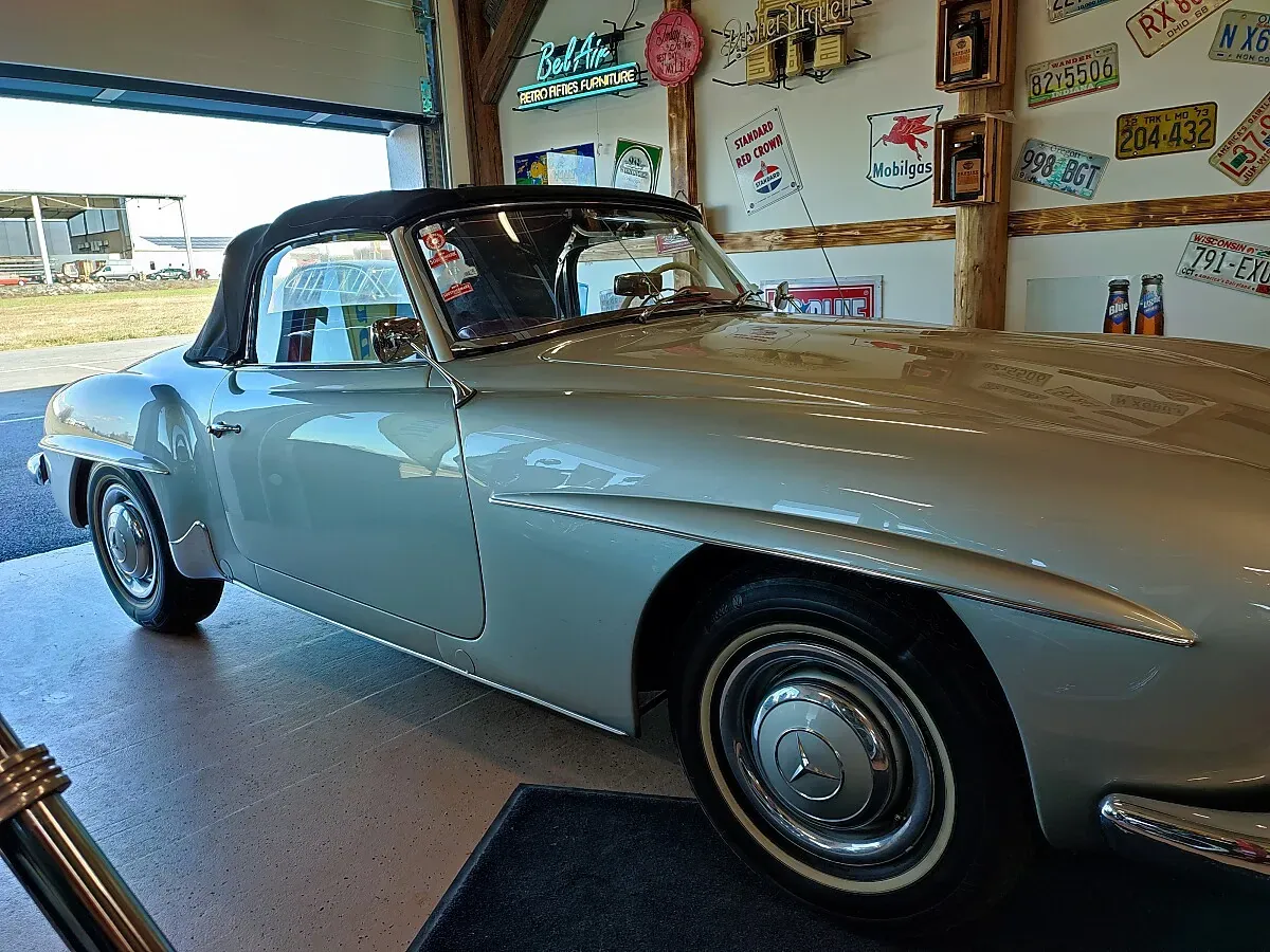 Mercedes-Benz Sl-Class 1956 photo 2