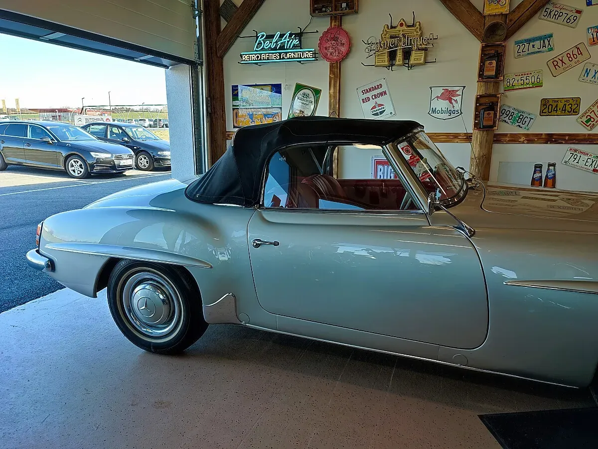 Mercedes-Benz Sl-Class 1956 photo 3