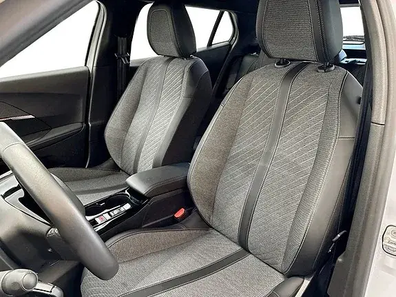 Peugeot 2008 2025 photo 5