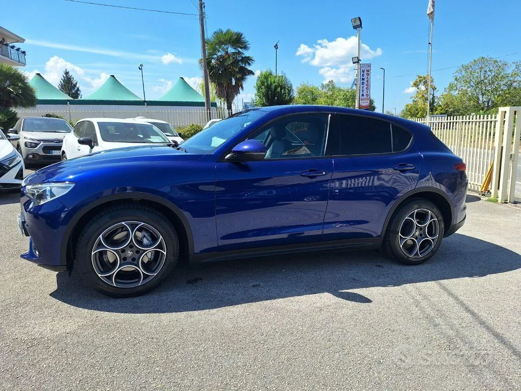 Alfa Romeo Stelvio 2022 photo 4