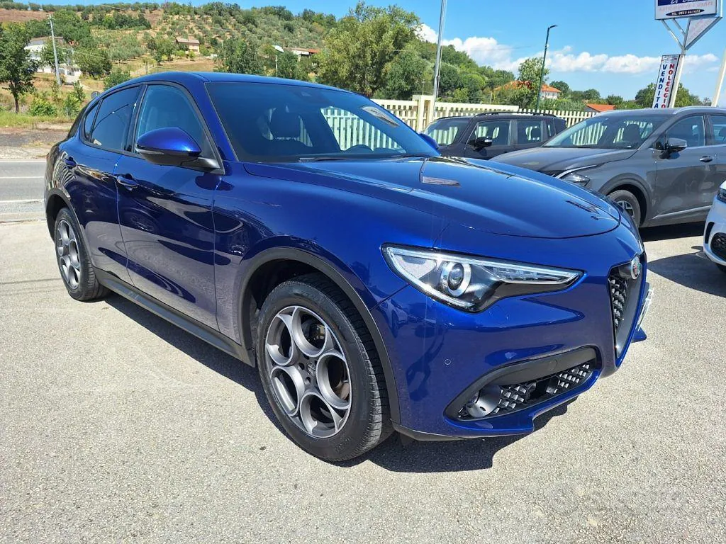 Alfa Romeo Stelvio 2022 photo 2