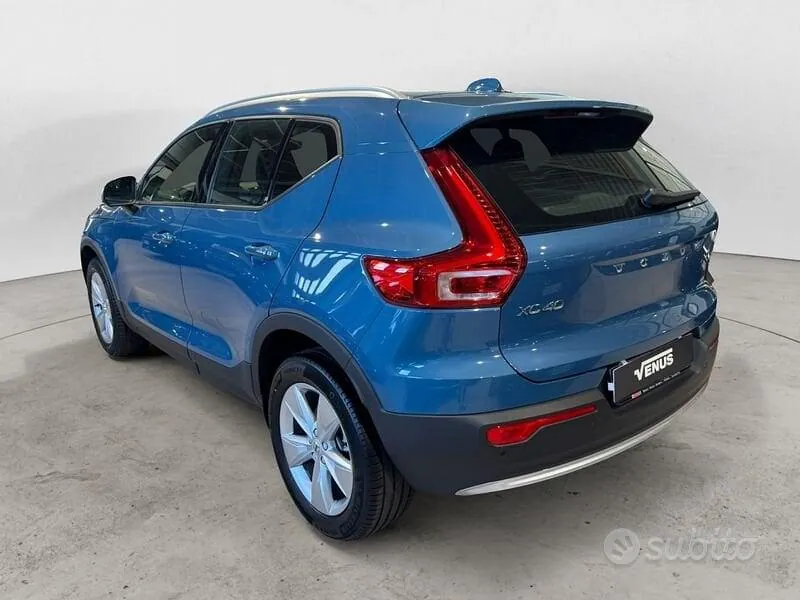 Volvo Xc40 2025 photo 5