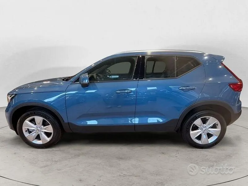 Volvo Xc40 2025 photo 4