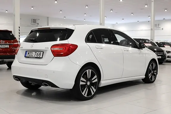 Mercedes-Benz A 180 2013 photo 3