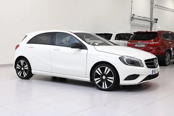 Mercedes-Benz A 180 2013 photo 2