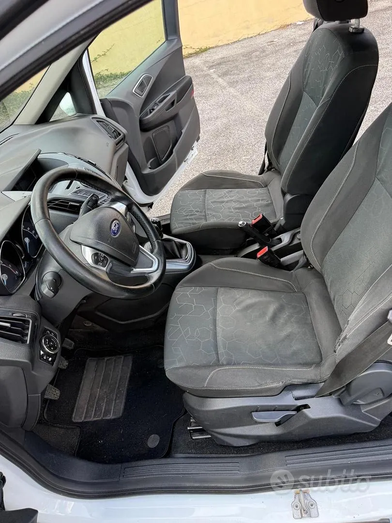 Ford Ecosport 2015 photo 5