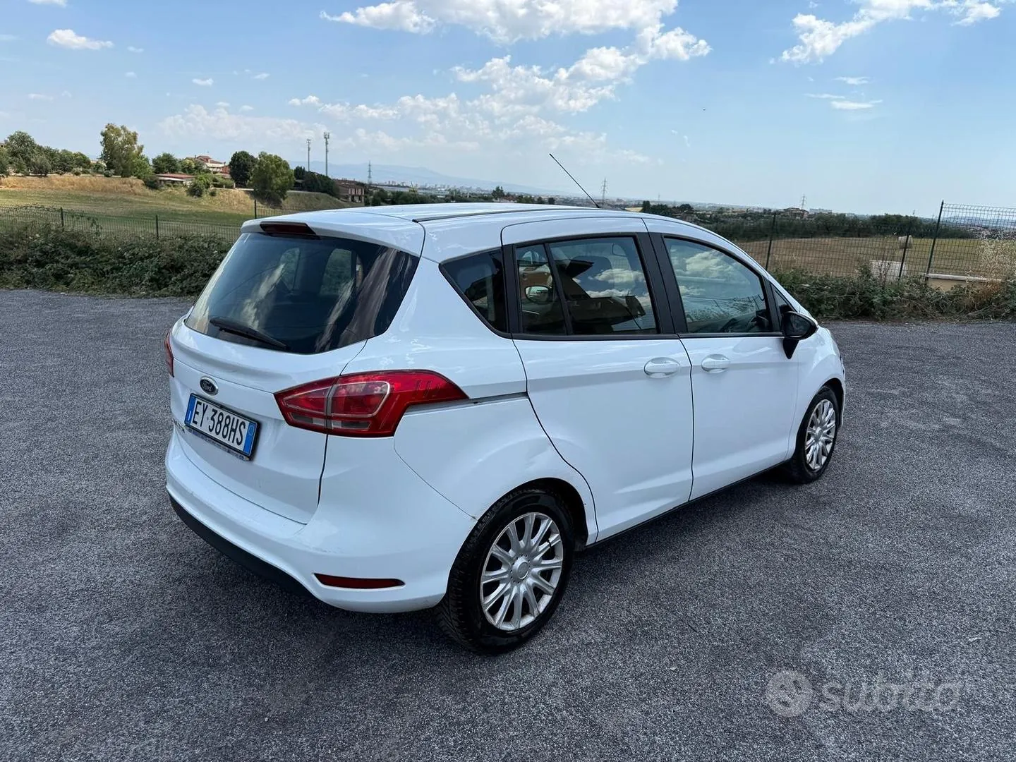 Ford Ecosport 2015 photo 3