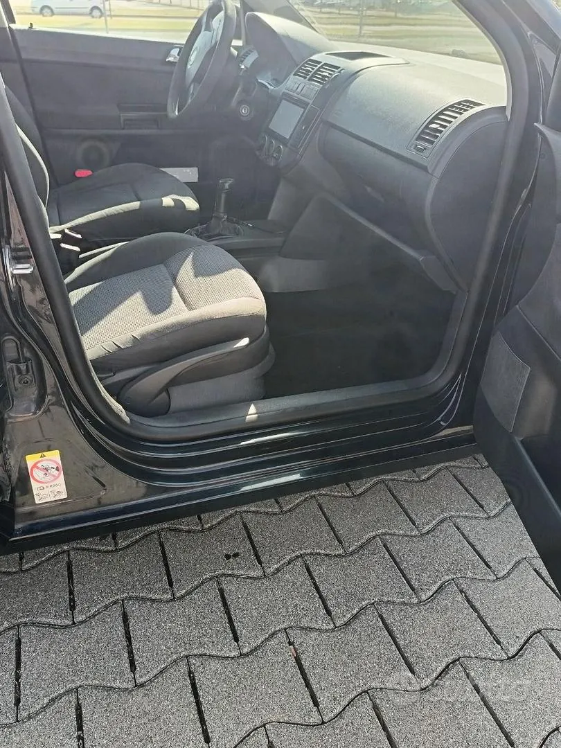 Volkswagen Polo 2008 photo 5