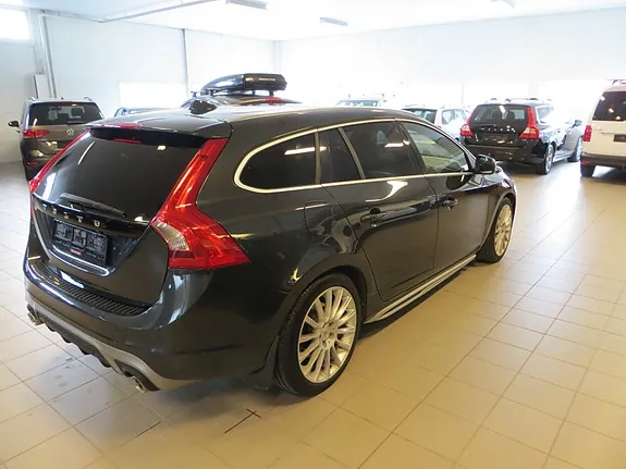 Volvo V60 2015 photo 5