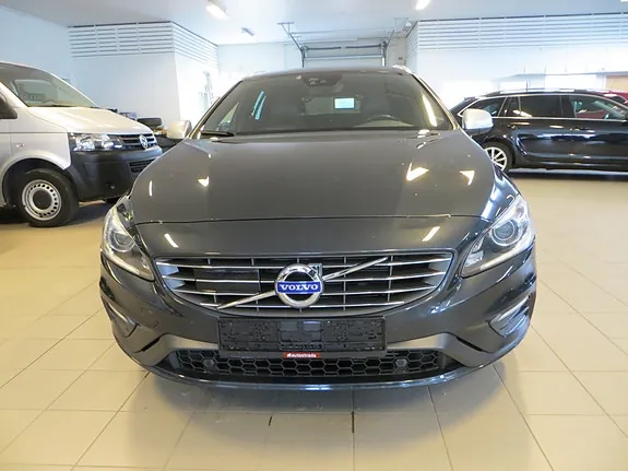 Volvo V60 2015 photo 2