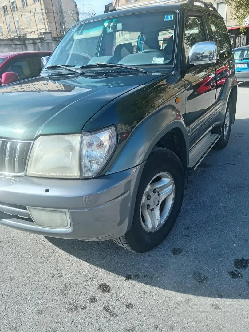 Toyota Land Cruiser 2002 photo 2