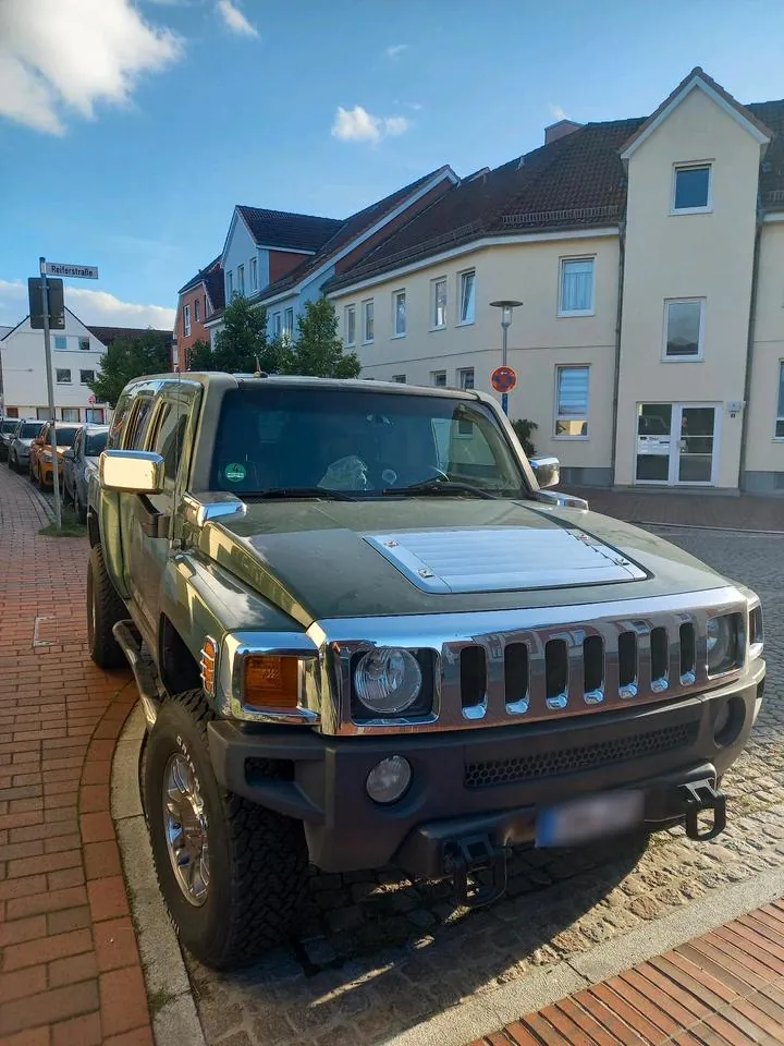 Hummer H3
