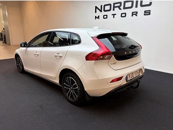Volvo V40 2017 photo 3