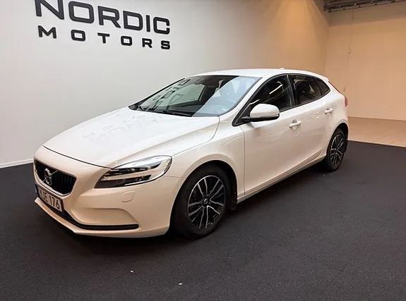 Volvo V40 2017 photo 2