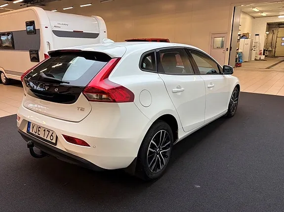 Volvo V40 2017 photo 4