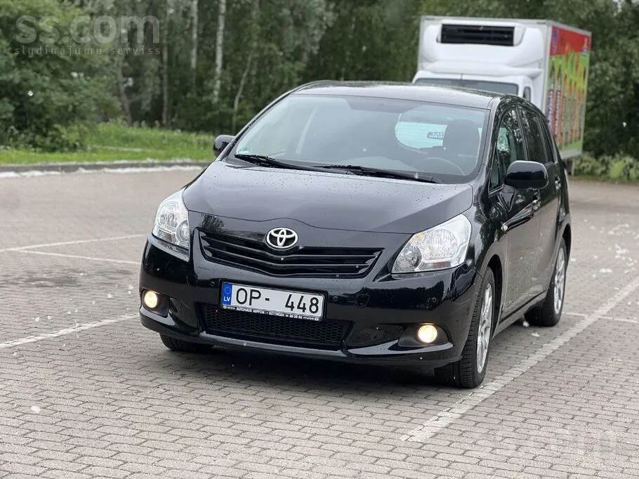 Toyota Verso 2012 photo 3