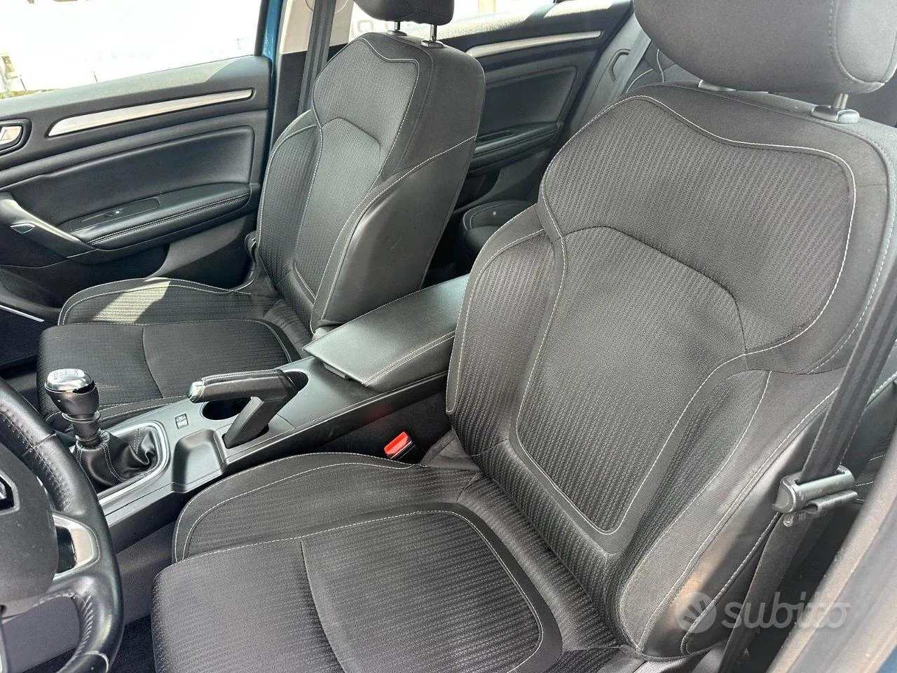 Renault Megane 2019 photo 2