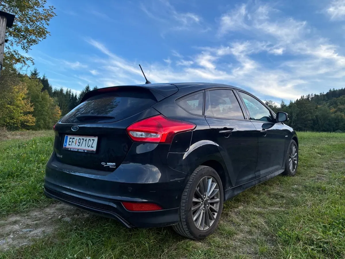 Ford Focus 2017 photo 3