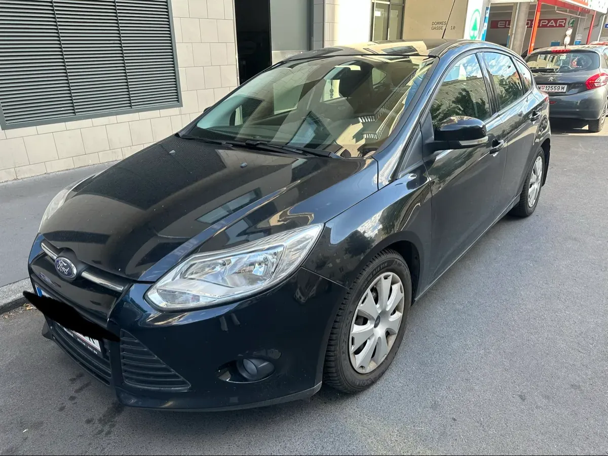 Ford Focus 2013 photo 2