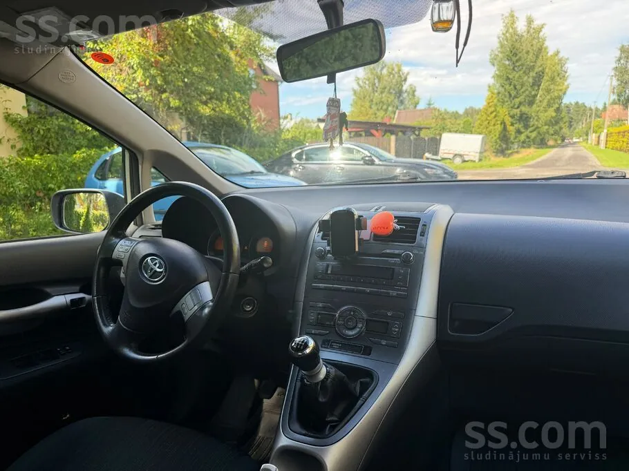 Toyota Auris 2007 photo 4