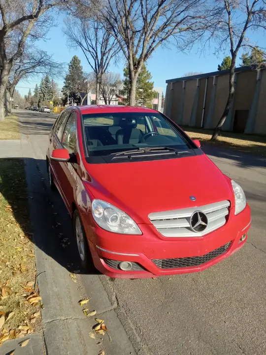 Mercedes-Benz B200