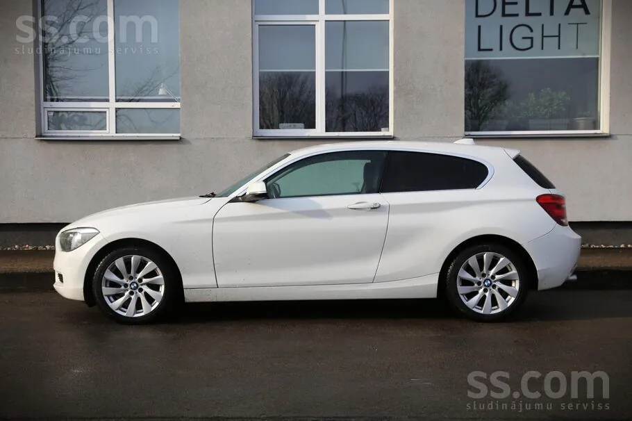 BMW 118 2013 photo 2