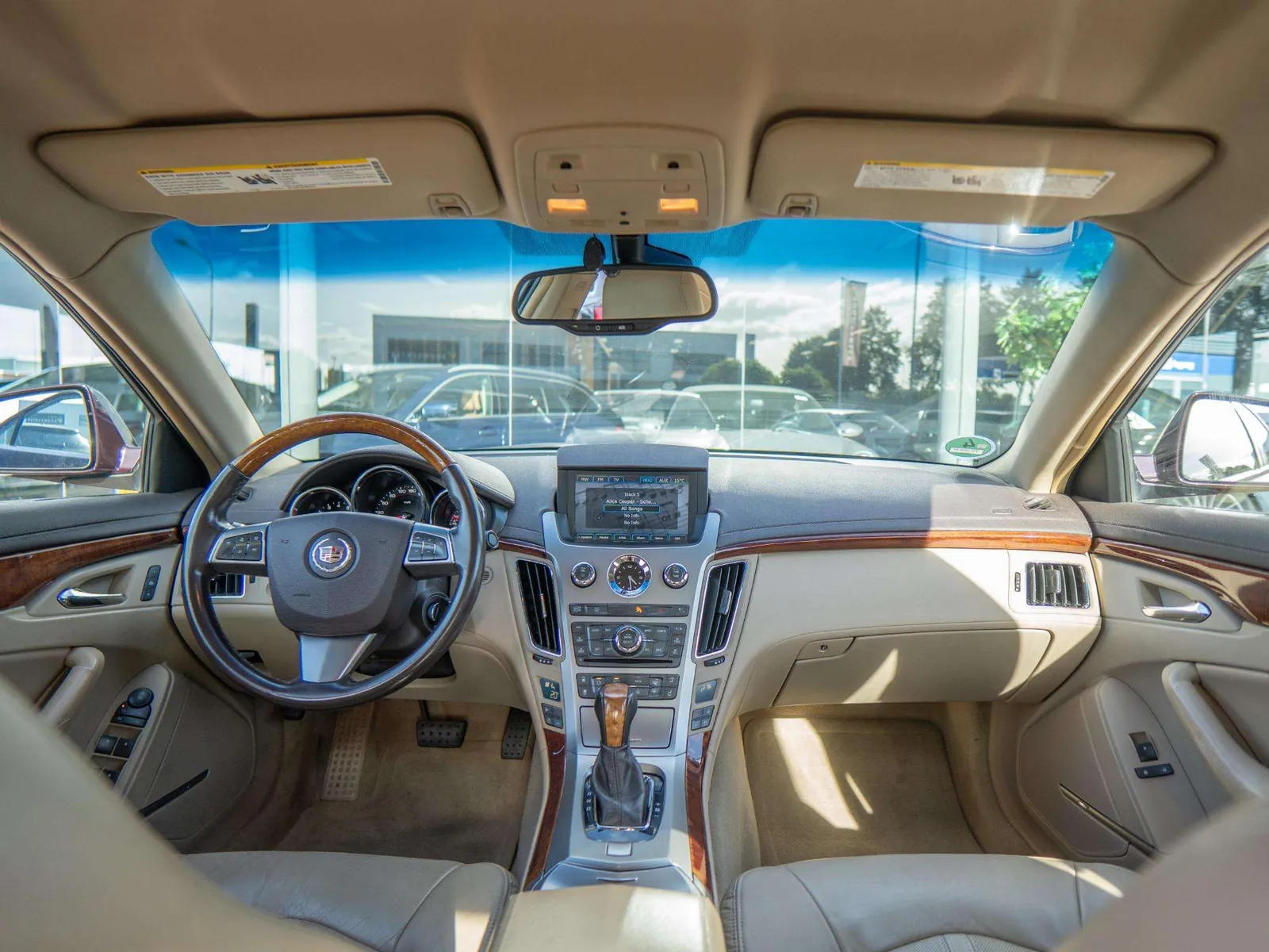 Cadillac Cts 2010 photo 3