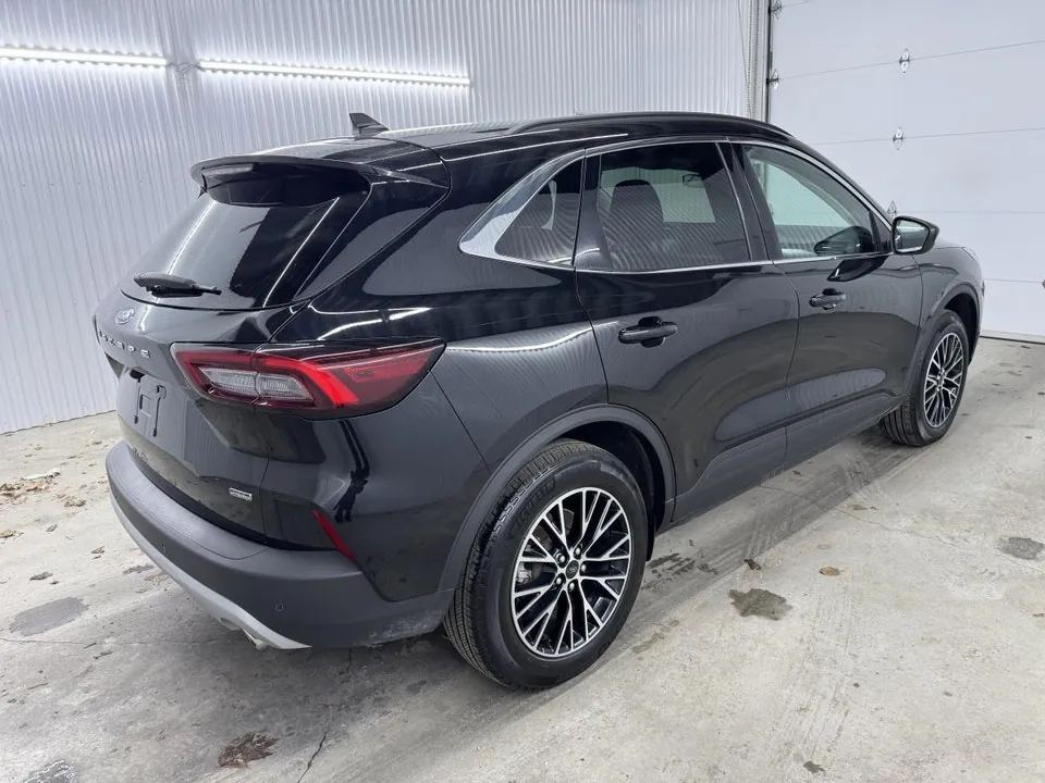 Ford Escape 2025 photo 4