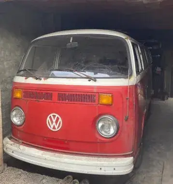 Volkswagen T2B