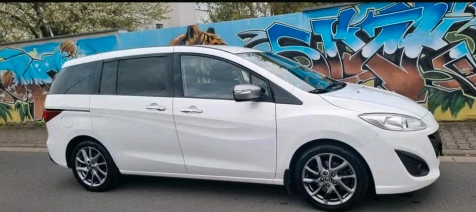 Mazda 5