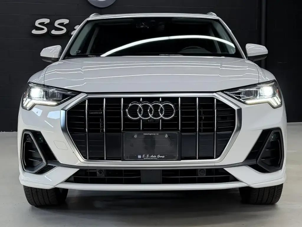 Audi Q3 2020 photo 2