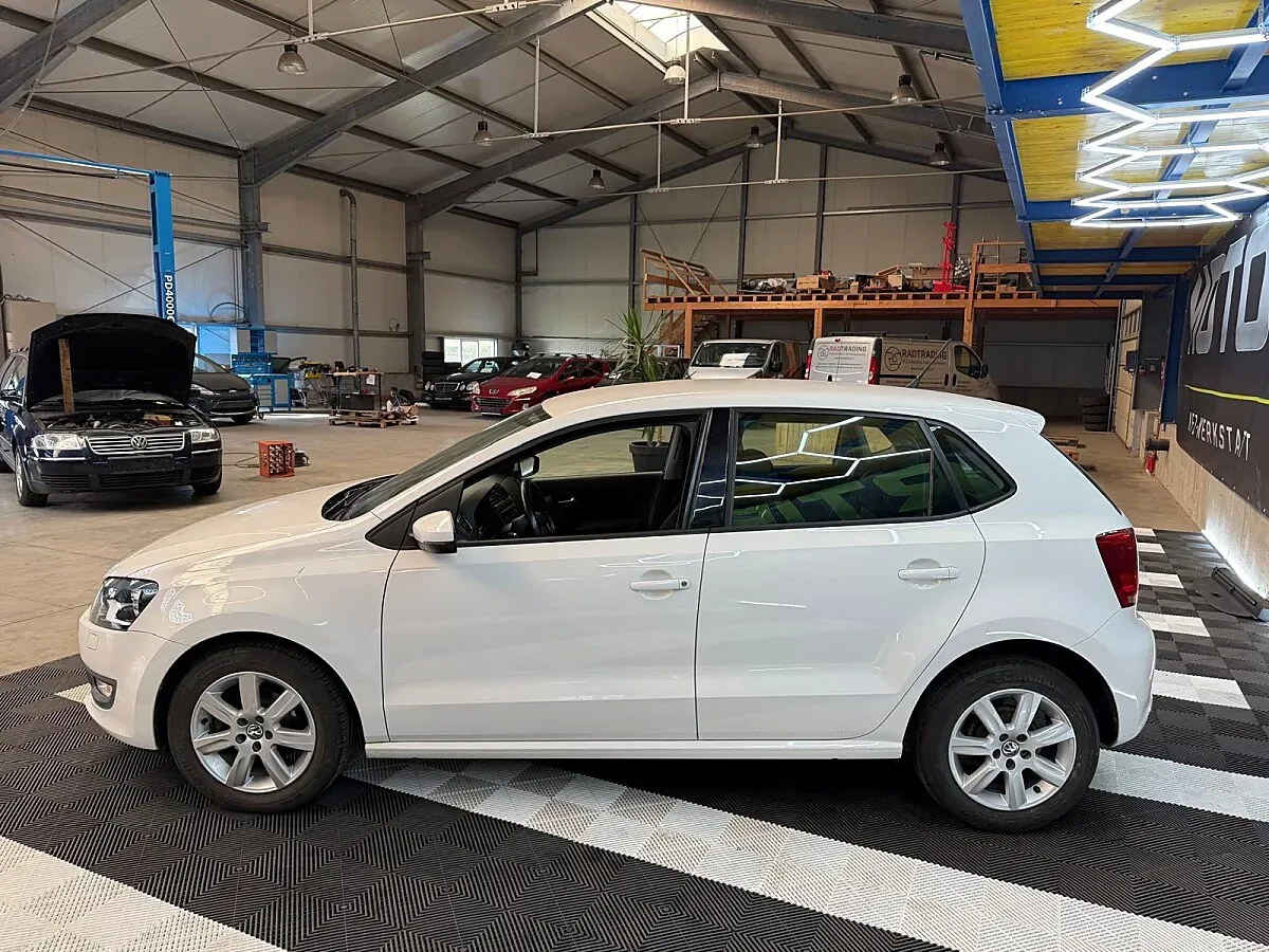Volkswagen Polo Highline 2009 photo 3