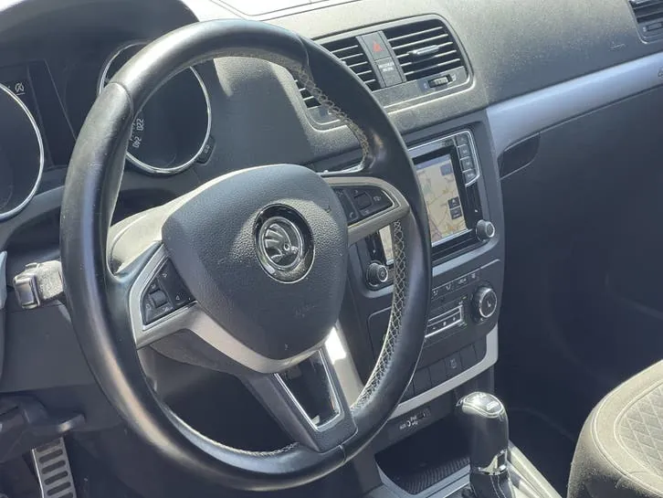 Skoda Yeti 2015 photo 3