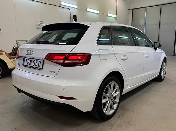 Audi A3 2017 photo 5