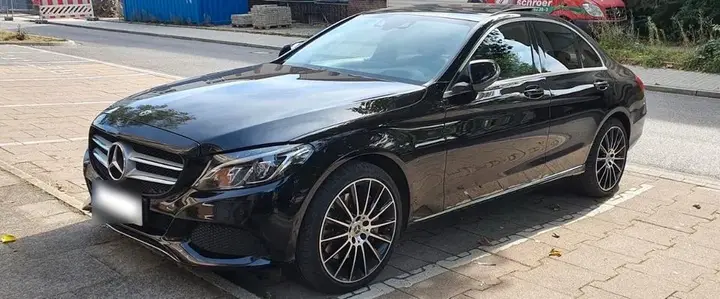 Mercedes-Benz C400