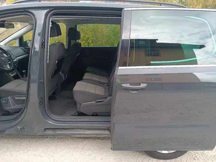 Volkswagen Sharan 2013 photo 3