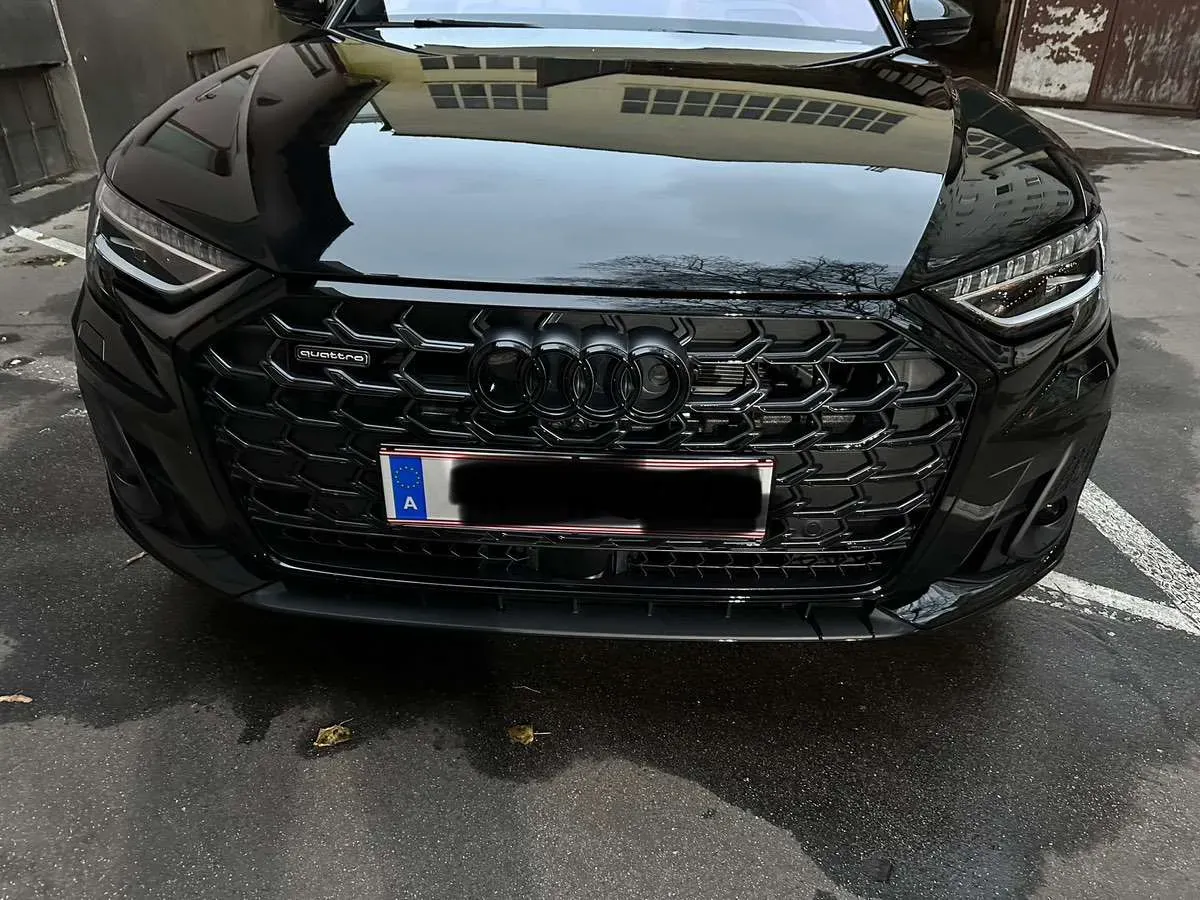 Audi A8 2023 photo 2