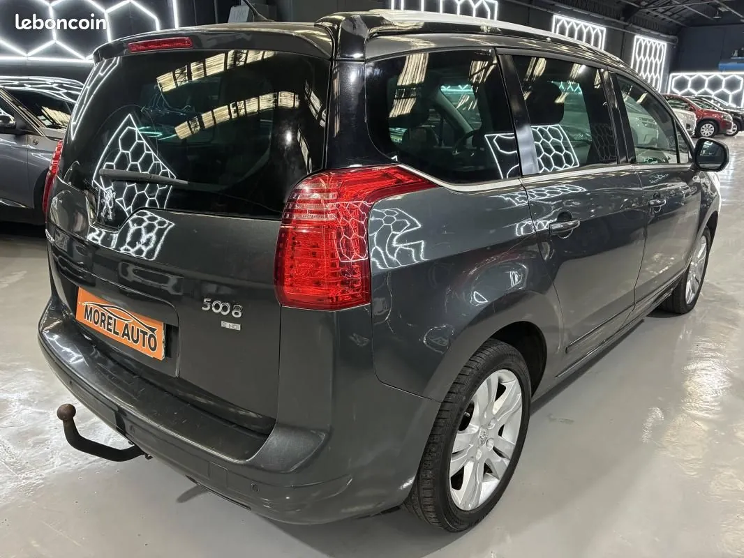 Peugeot 5008 2013 photo 4