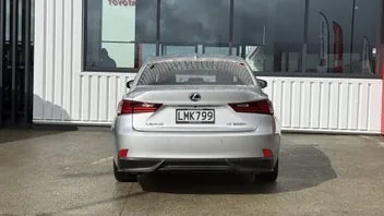 Lexus Is 300H 2013 photo 5