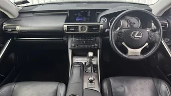 Lexus Is 300H 2013 photo 3