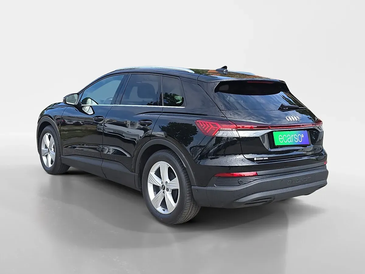 Audi Q4 2022 photo 3