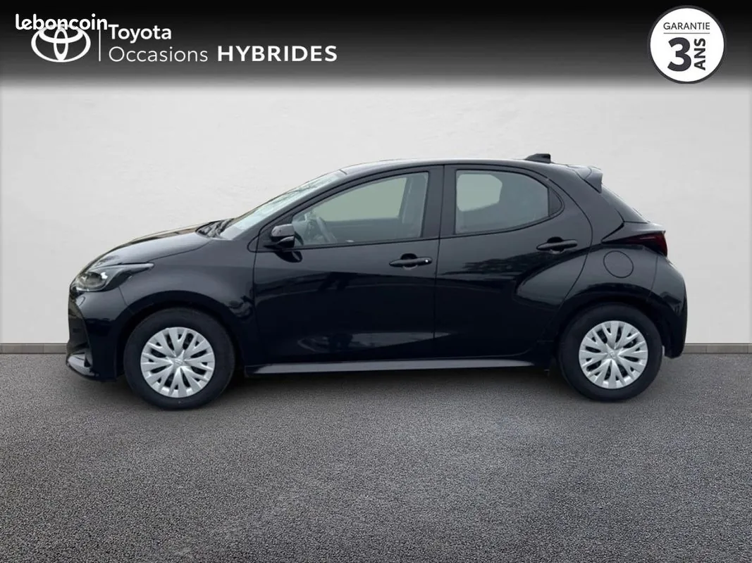 Toyota Yaris 2024 photo 3