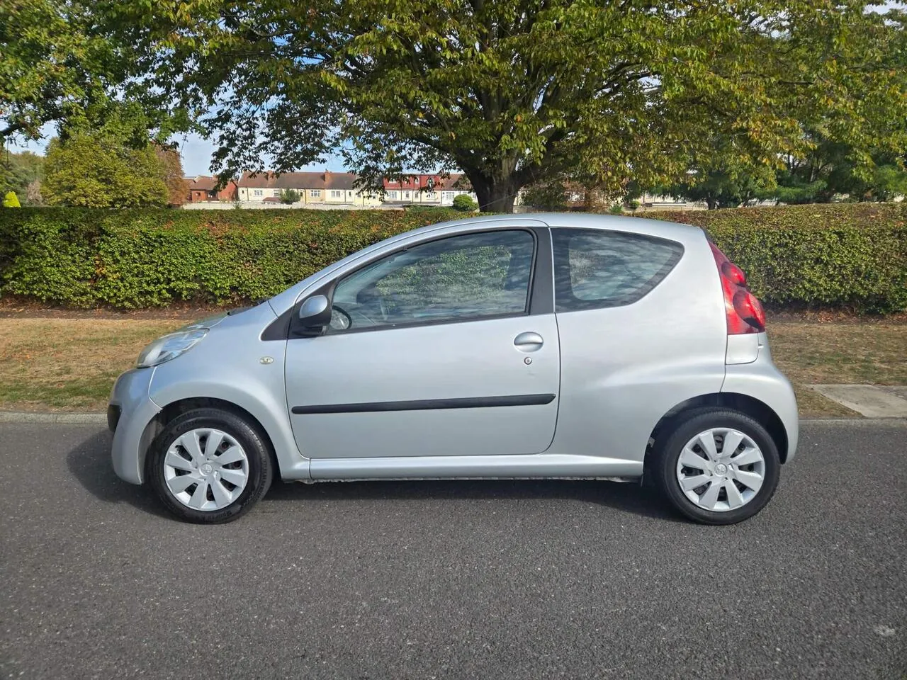Peugeot 107 2012 photo 4