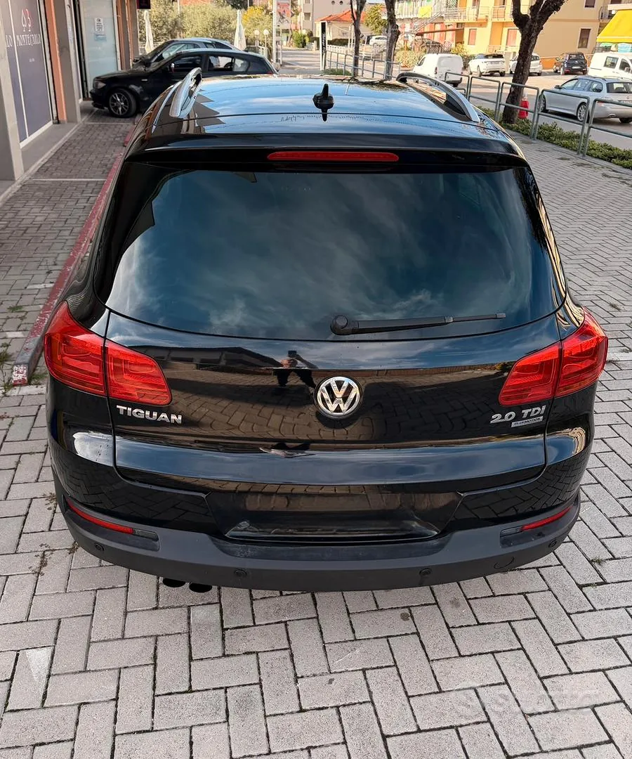 Volkswagen Tiguan 2012 photo 2