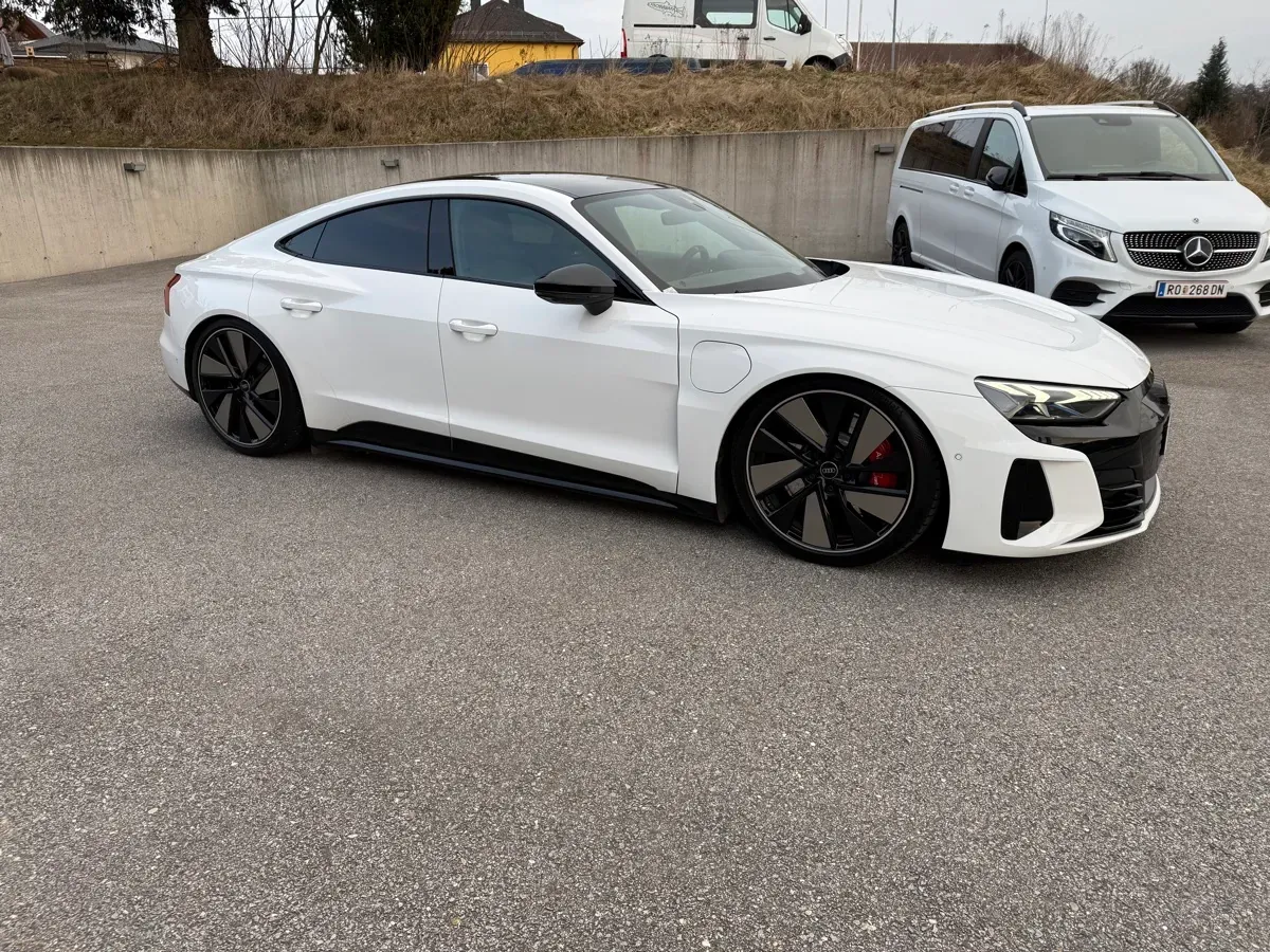 Audi E-Tron Gt 2023 photo 2