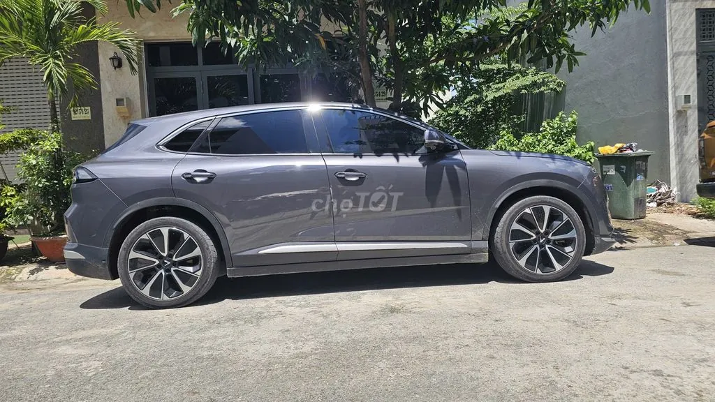 Vinfast Vf8