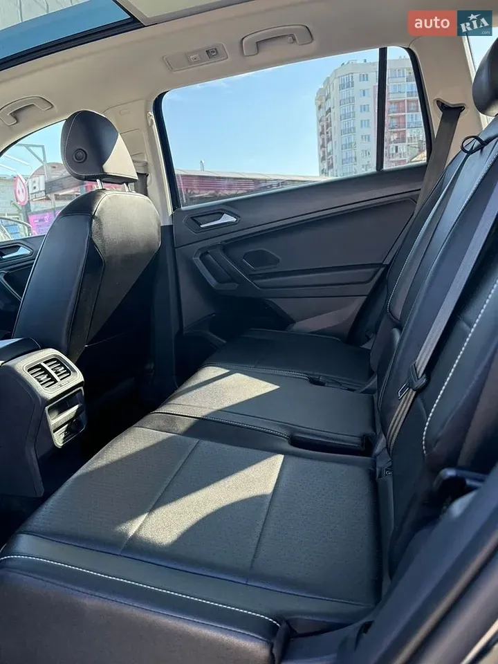 Volkswagen Tiguan 2021 photo 5