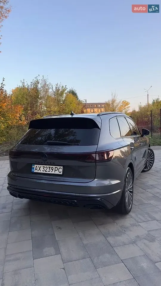 Volkswagen Touareg 2025 photo 2