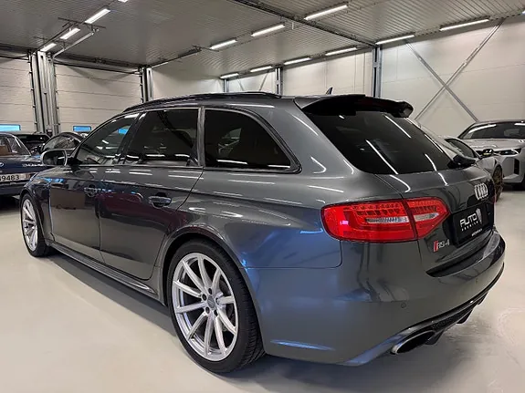 Audi Rs4 2013 photo 3